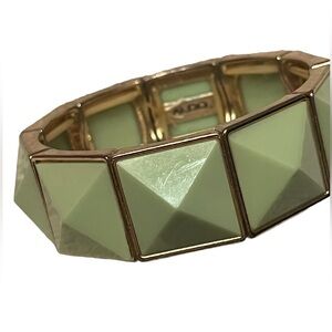Aldo woman’s mint green stretch bracelet.